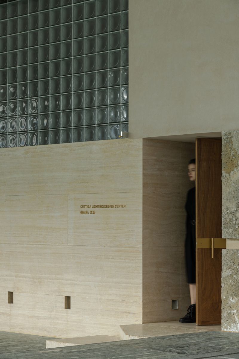 Cettiga Lighting Design Center I